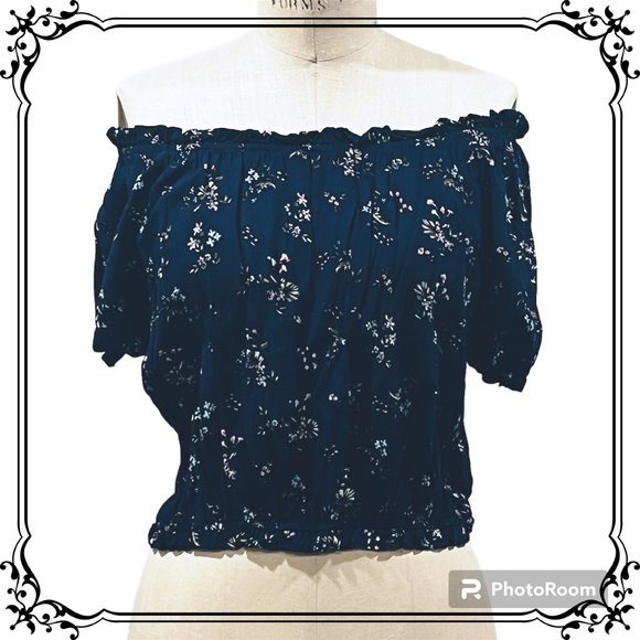 COZY CASUAL Off-The-Shoulder Floral Crop Blouse - Size M - Picture 2 of 7